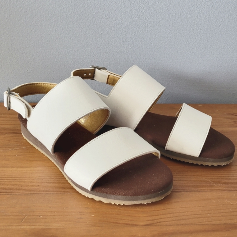 White strap sandal